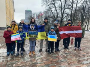 Пластуни Латвії долучилися до благочинної ініціативи для українського війська