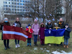 Пластуни та пластунки Латвії долучились до міжнародної акції "Ангели Пам’яті"