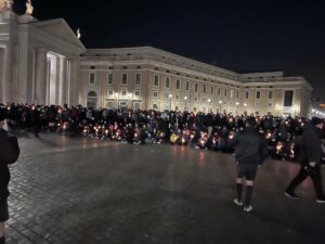 2 березня українські пластуни та італійські скаути молились за мир в Україні