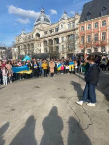 Пластуни Бельгії разом з українською громадою збирають медикаменти та допомогу Україні