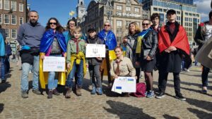 10 квітня 2022 члени пластової групи в Нідерландах привітали новоприбулих пластунів з України