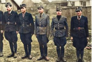 Члени Карпатської Січі в строю. Другий зліва Олександр Блистів (Гайдамака). Лютий-перша половина березня 1939 р. Хуст