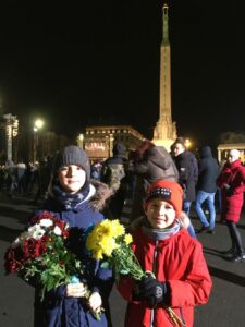 Пластуни відзначили День Незалежності Латвії та вшанували пам'ять жертв голодомору в Україні 1932-1933