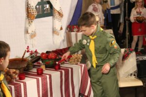 Різдвяна свічечка в Парижі 2020