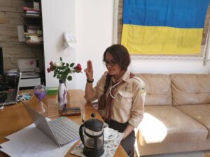 СВ Станиці Лондон: Постав намет, підключися до zoom, на екран глянь!