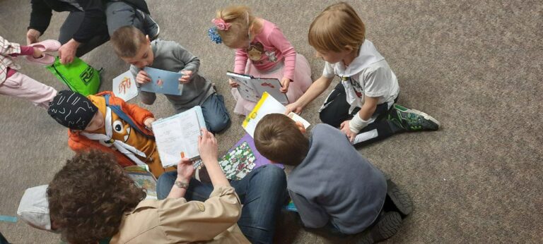 В Пласті росте новий люд: пташата з Вінніпега відзначили 112 років Пласту