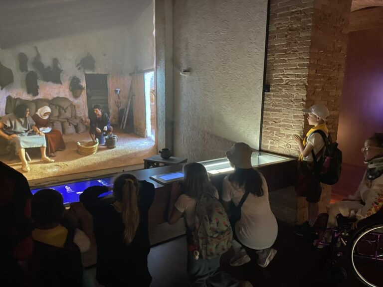 У Міжнародний День Музеїв новацтво вирушило на екскурсію до музею історії Валенсії