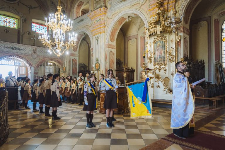 Посвята курінного прапора пластового куреня ч. 38 ім. Миколаї Божук, Станиця Ужгород