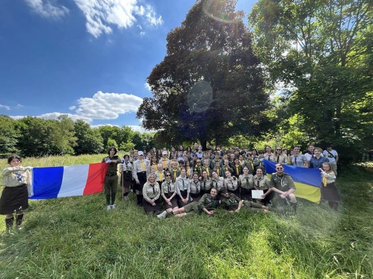 9 червня 2024 пластуни Парижа організували Пластовий пікнік у Венсенському лісі