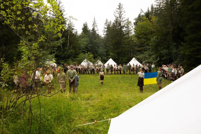 У передгір’ї Альп проходить Крайовий табір УПЮ «Південь» пластунів Німеччини