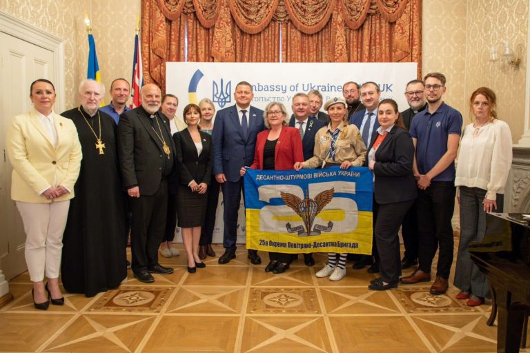 Пластуни були запрошені на зустріч з Послом України у Великій Британії Валерієм Залужним