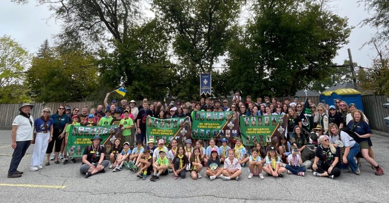 Пластуни станиці Торонто пройшли дефілядою під час BWV Toronto Ukrainian Festival