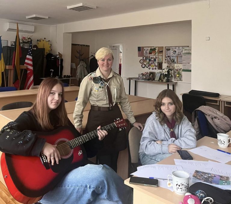 У місті Шяуляй в Литві розпочав діяльність пластовий юнацький гурток