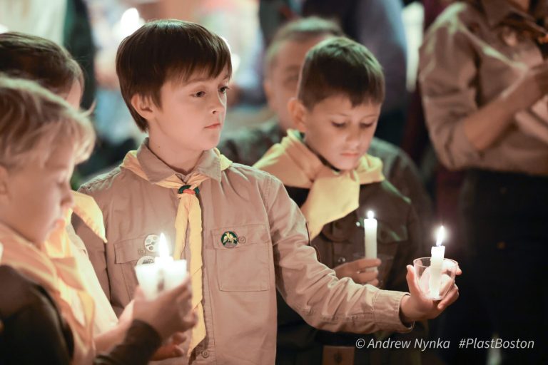 Пластуни Бостона організували Пластову Свічечку