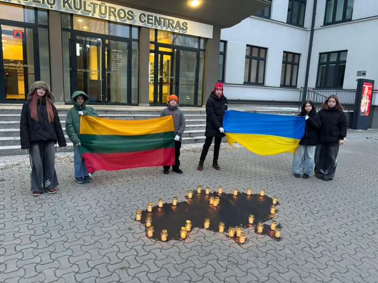 Пластуни Литви взяли участь у вшануванні жертв російсько-української війни