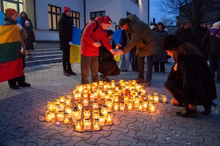 Пластуни Литви взяли участь у вшануванні жертв російсько-української війни