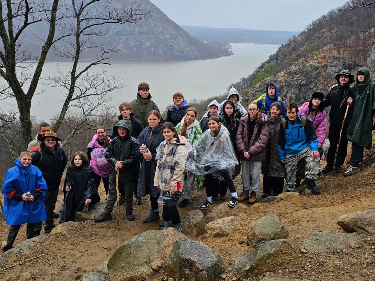 5 квітня 2025 пластуни Брукліна здійснили мандрівку на гору Bull Hill