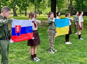 21 квітня 2025 пластуни Братислави провели сходини, присвячені Дню пластової Присяги