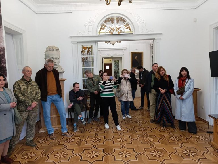 У Львові відкрилась виставка з нагоди 95-ліття журналу “Пластовий Шлях”