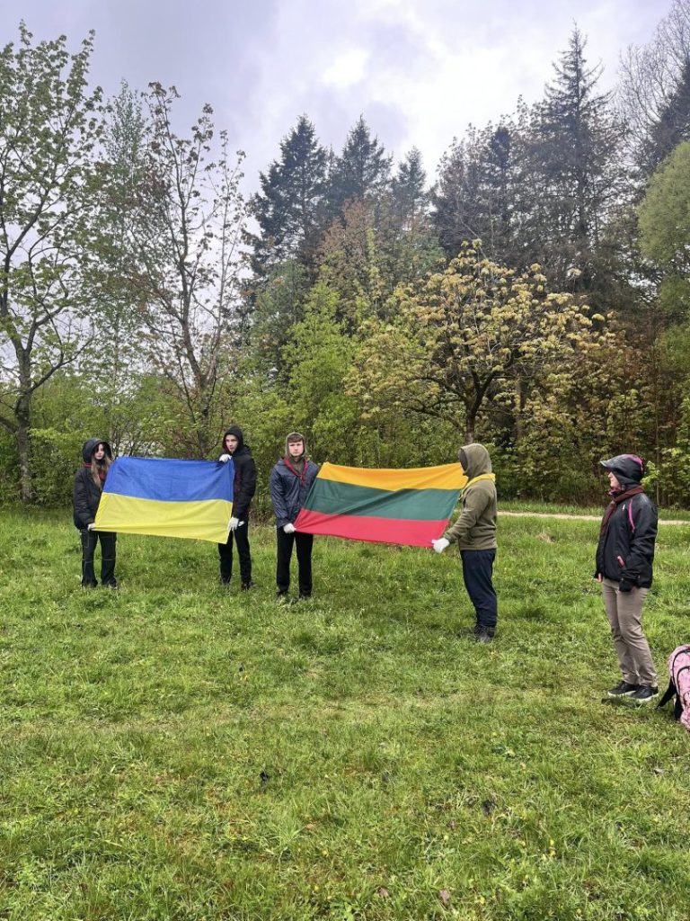 Спільна еко-акція пластунів та скаутів Шяуляй, Литва