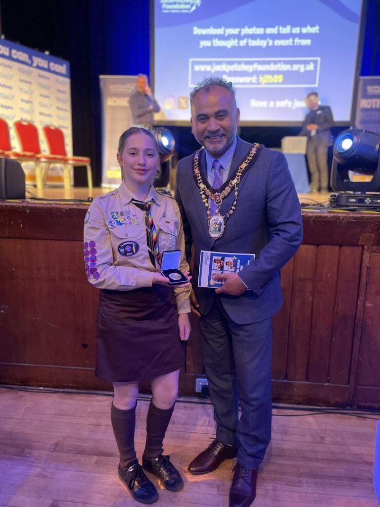 Пластуни Лондона отримали відзнаку Jack Petchey Award