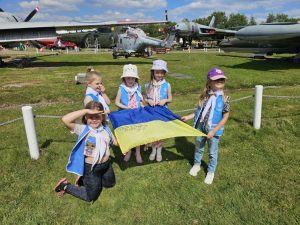 10 травня 2025 пластуни з Ноттінґгама вирушили у мандрівку до East Midlands Aeropark