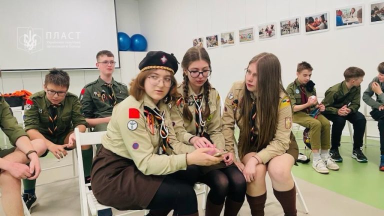 Сходини 18 травня 2025 пластового куреня ім. Цьопи Паліїв відбулись в просторі Spilno Lublin