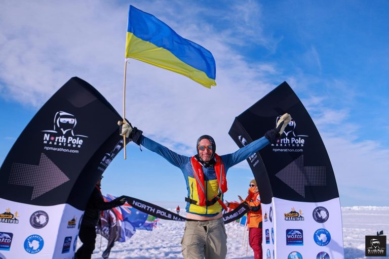 Пластун Денис Угрин пробіг марафон на Північному Полюсі