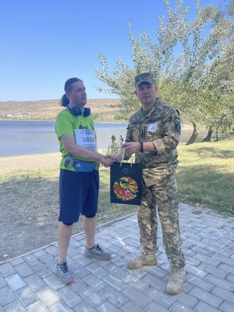30 серпня 2025 року на озері Лісі у Тбілісі відбувся забіг «Шаную воїнів, біжу за героїв України»