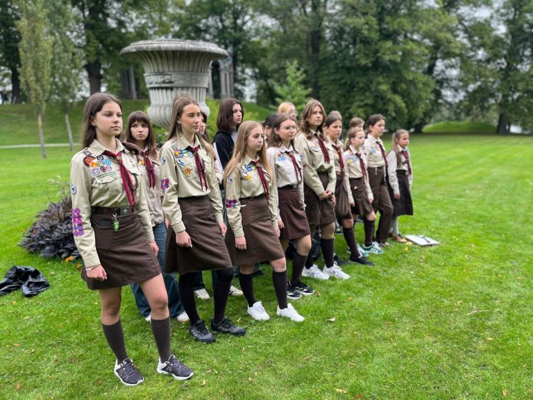 20 вересня 2025 пластуни Швеції відкрили новий Пластовий Рік