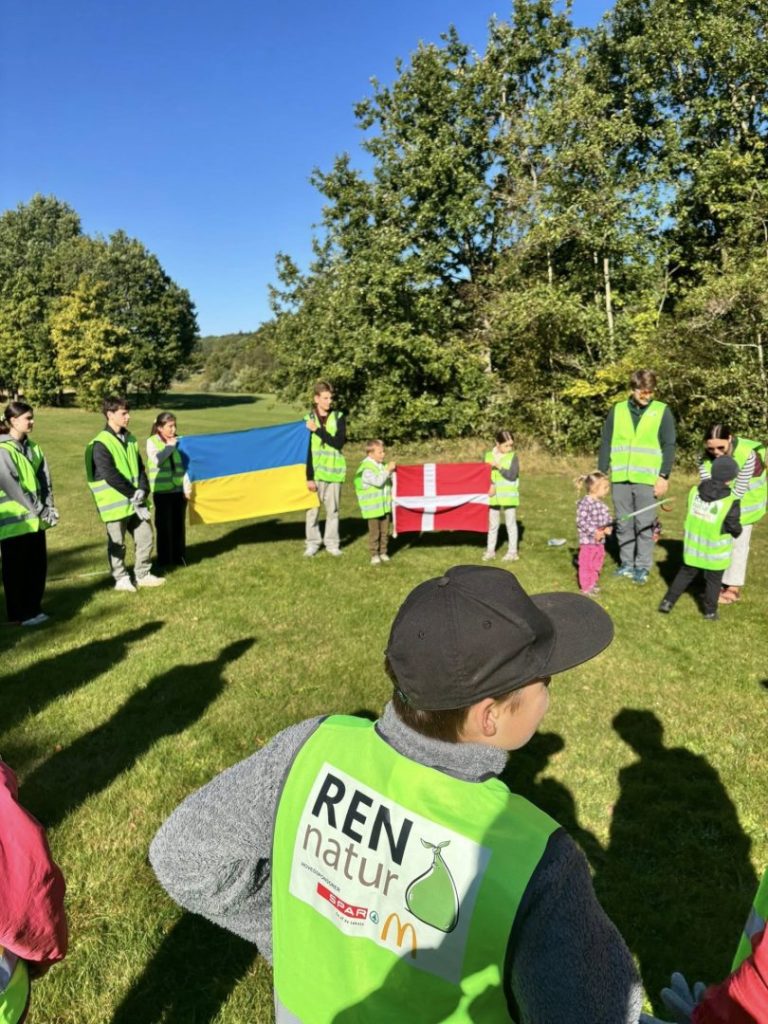 Пластуни з осередку Рандерс присвятили день турботі про природу