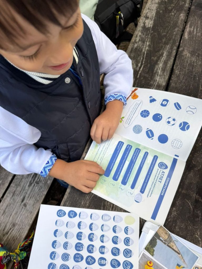 1 листопада 2025 у Токіо і в Осаці відбулися перші пластові сходини в Японії