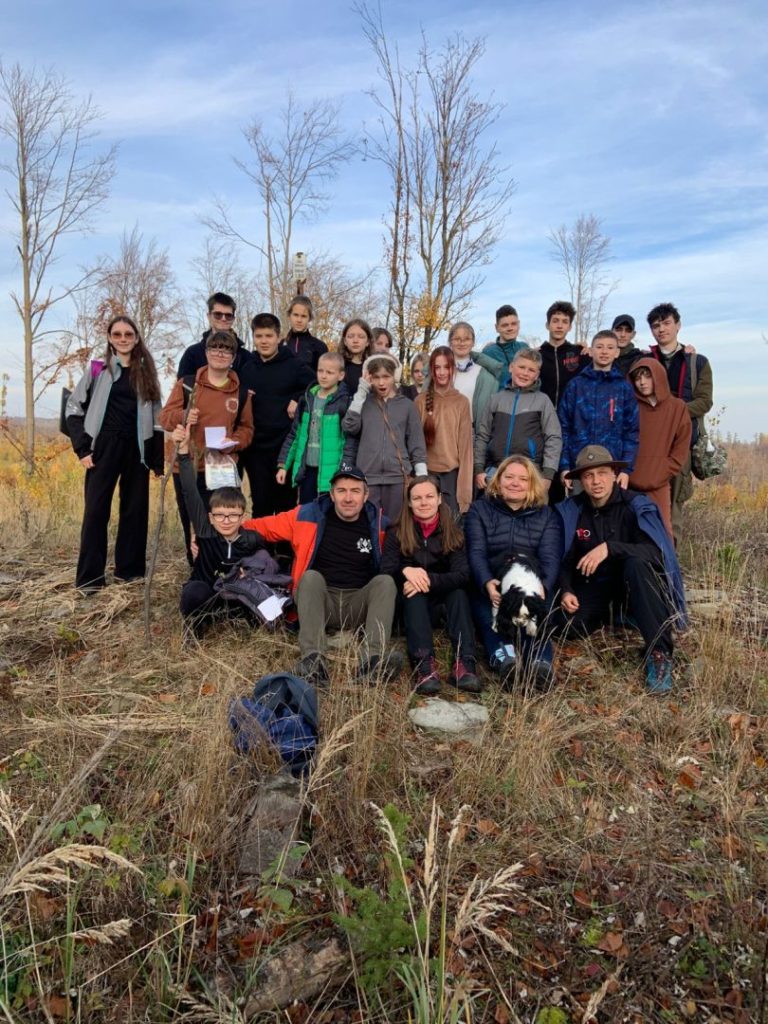 1–2 листопада 2025 пластуни Острави відправився у мандрівку “Володарі 4 стихій”