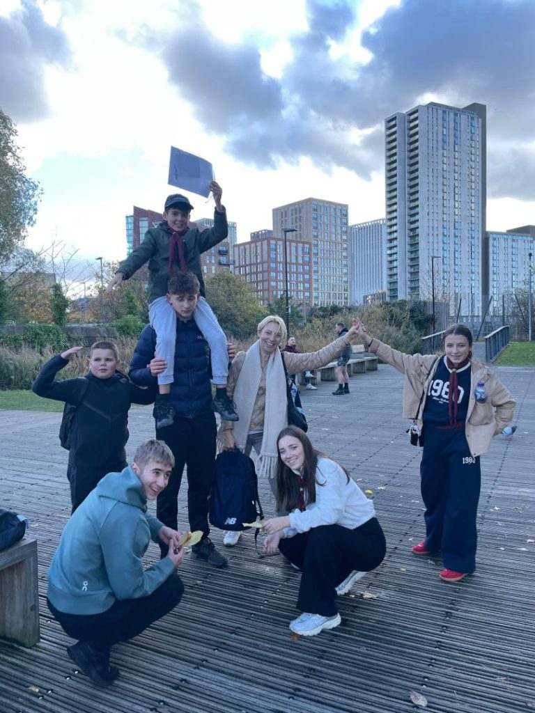 листопада 2025 року пластуни Манчестера провели акцію до Дня Листопадового Чину