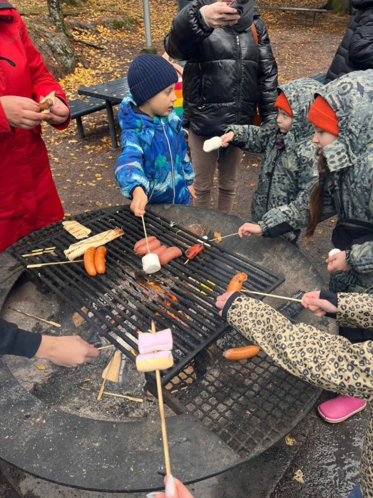 26 жовтня 2025 пластуни Фінляндії вирушили на прогульку до острова Seurasaari