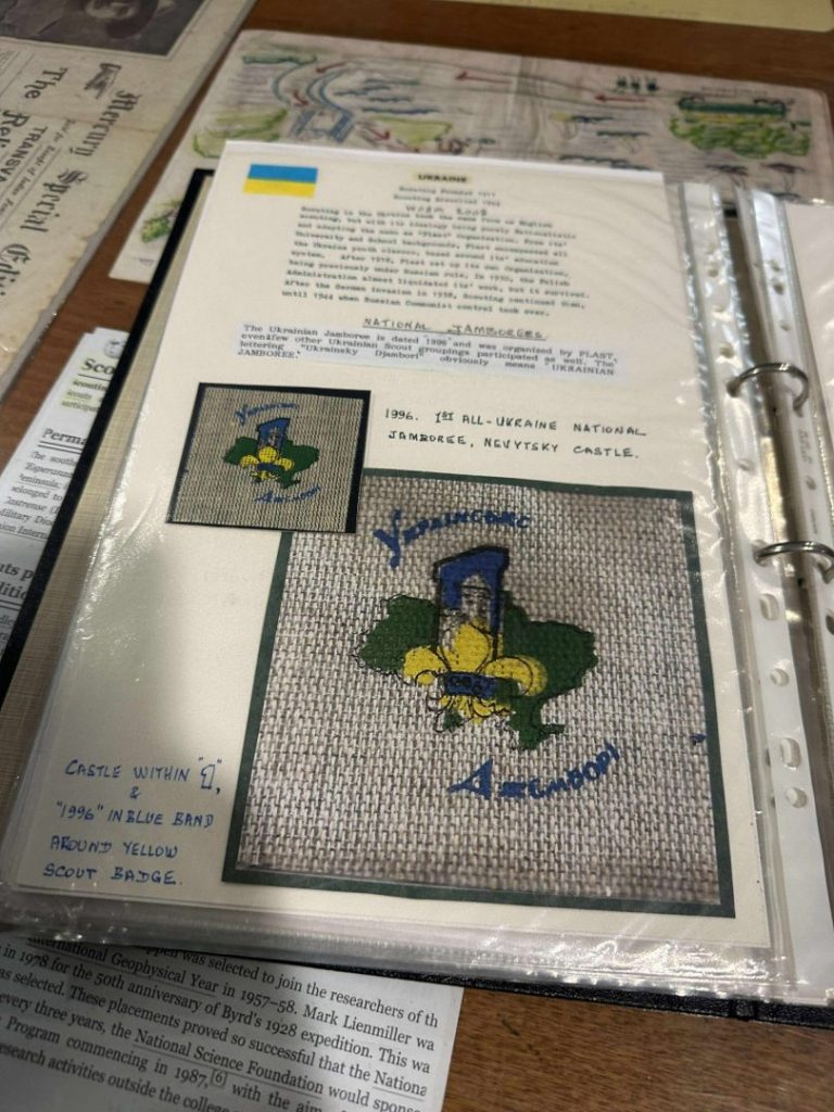 Пластуни відвідали Центр скаутської спадщини Тасманії