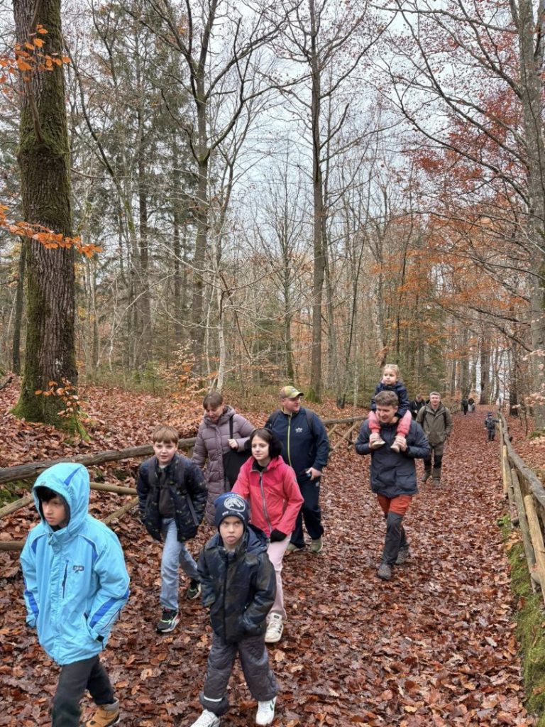 9 листопада 2025 пластуни осередку Рандерс мали мандрівку на найвищу гору Данії