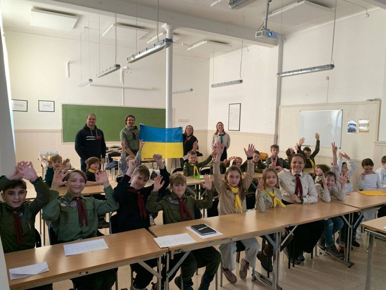 15 листопада 2025 пластуни Гетеборга розпочали підготовку до вертепу