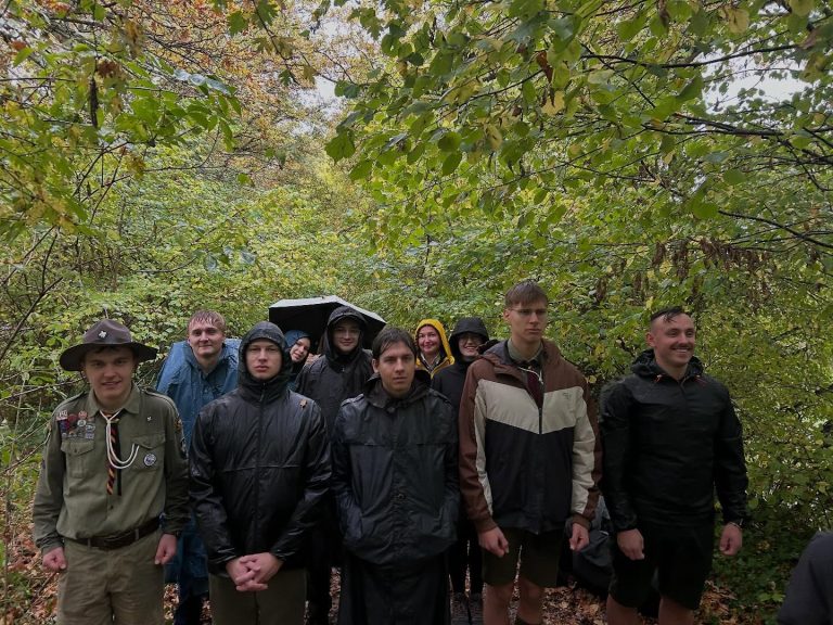 1-2 листопада пластуни Парижа відзначили річницю Листопадового Чину