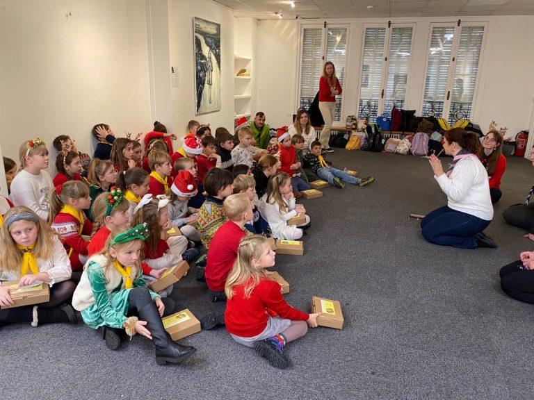 Пластове новацтво Парижа готується до Дня Св. Миколая