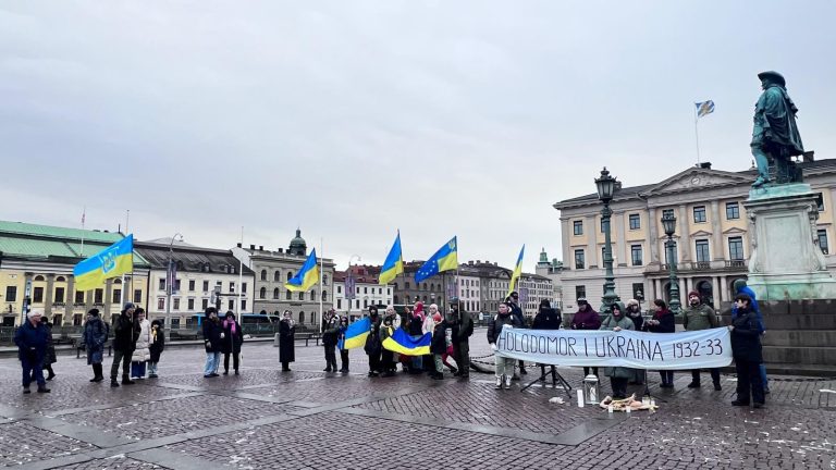 22 листопада 2025 пластуни Гетеборга взяли участь у віче, присвяченому пам’яті жертв голодоморів