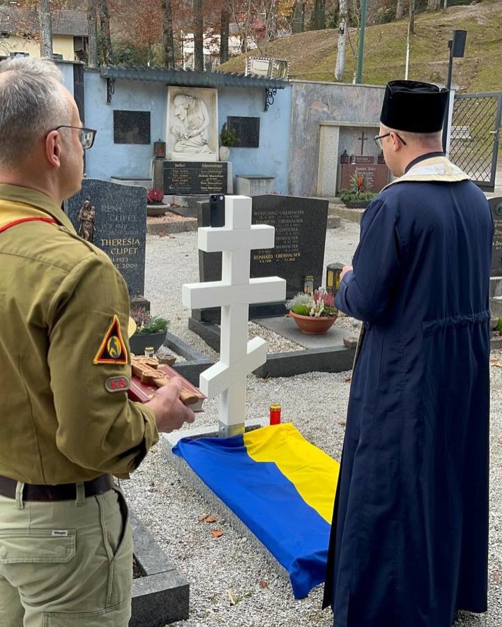 15-16 листопада 2025 пластуни Відня упорядкували могили героїв української армії