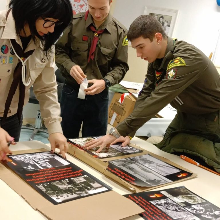 22 листопада 2025 року пластуни Доностії вшанували пам’ять мільйонів невинних жертв Голодоморів