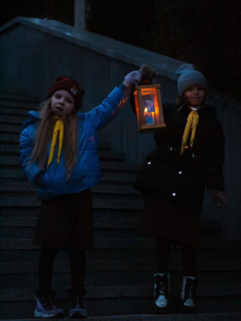 7 грудня 2025 року Вифлеємський Вогонь Миру прибув до Львова