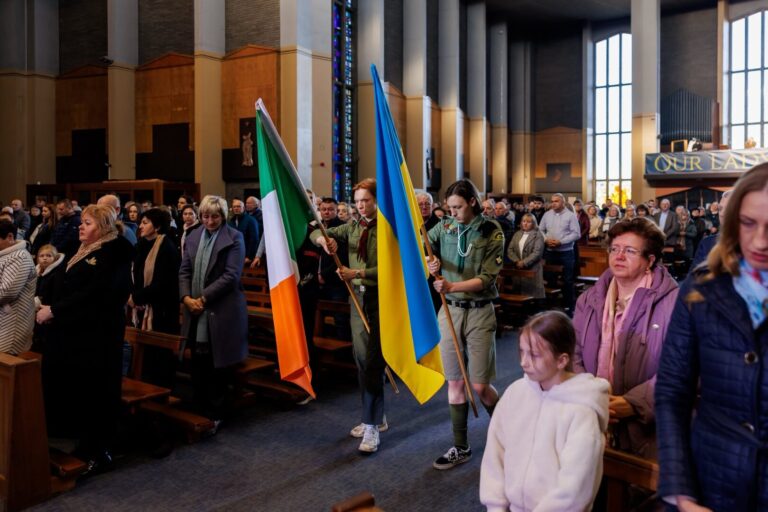 Пластуни спільно з українською церквою вшанували пам’ять жертв Голодоморів в Україні