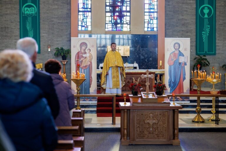 Пластуни спільно з українською церквою вшанували пам’ять жертв Голодоморів в Україні