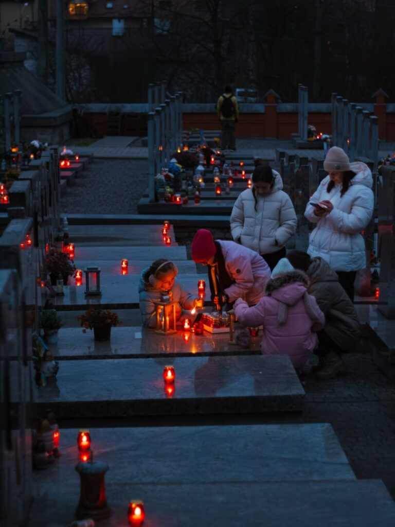 7 грудня 2025 року Вифлеємський Вогонь Миру прибув до Львова