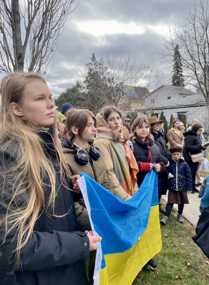 22 листопада 2025 пластуни Станиці Кітченер-Ватерлоо вшанували пам’ять жертв Голодоморів