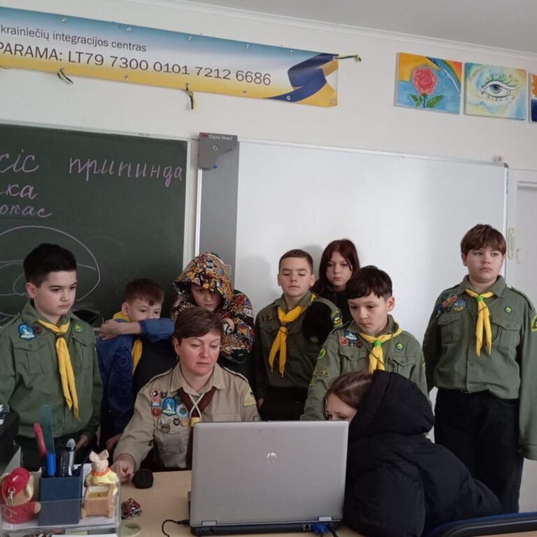 Пластуни з Шяуляй продовжують дізнаватись про важкі сторінки українського народу – Голодомор