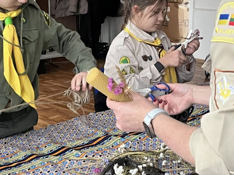 Пластуни з Шяуляй продовжують дізнаватись про важкі сторінки українського народу – Голодомор